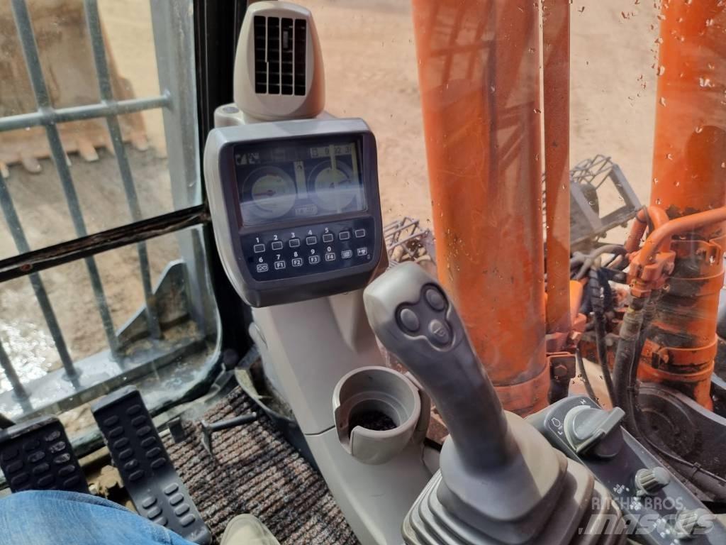 Hitachi ZX 250 LC-3 대형 굴삭기 29톤 이상