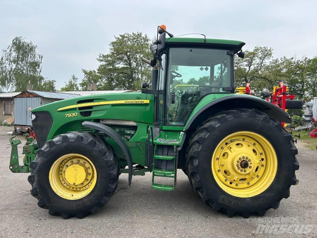 John Deere 7930 트랙터