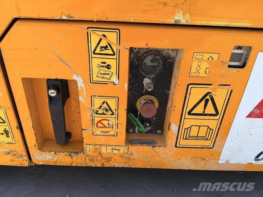 JCB S4046E 기타 승강기와 플랫폼