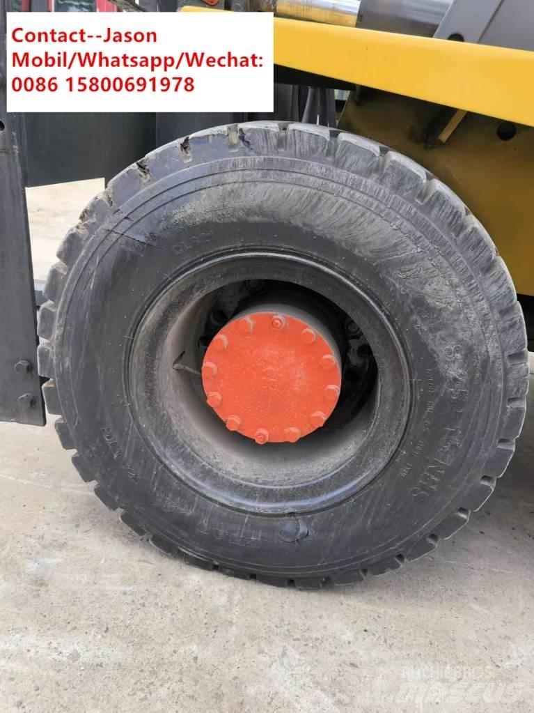 Komatsu FD 70-7 디젤 지게차