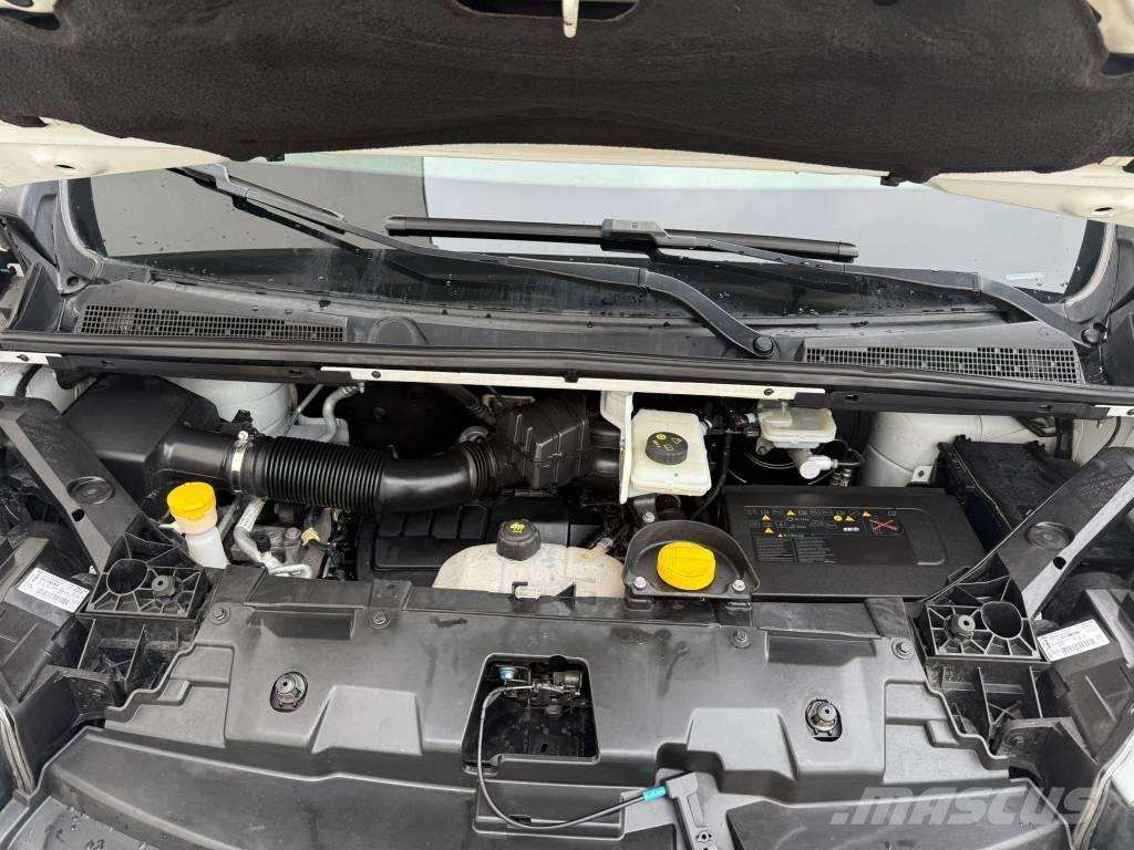 Renault Trafic 패널 화물차