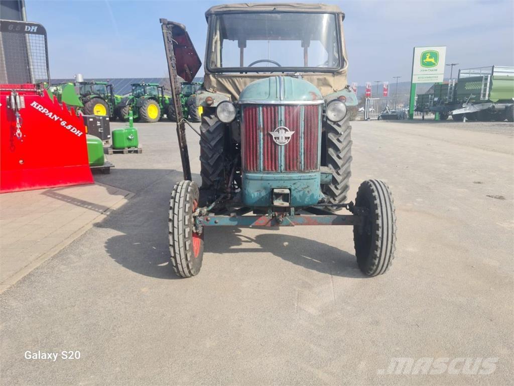 Hanomag R 324 SA 트랙터