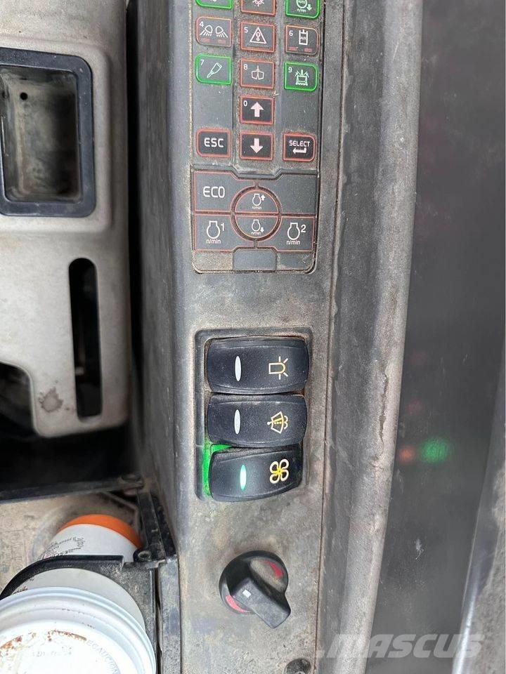Volvo ECR 40 D 소형 굴삭기 7톤 미만