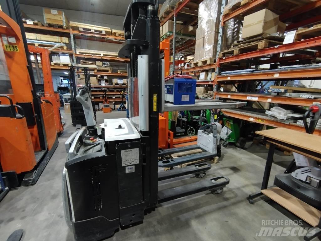Rocla SP12ACI DF2900 보행식 리치 지게차