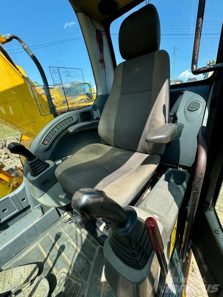 JCB JS 160 LC 대형 굴삭기 29톤 이상
