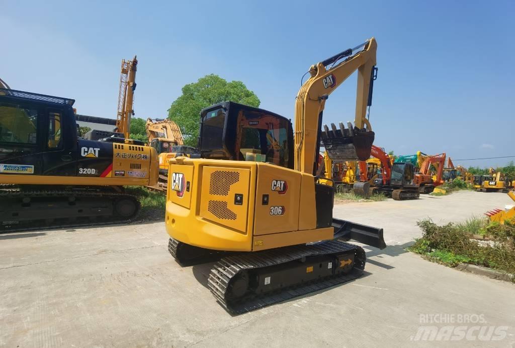 CAT 306 대형 굴삭기 29톤 이상