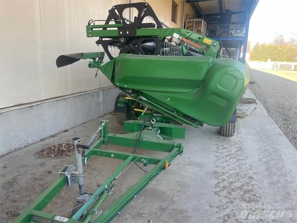 John Deere S690i 콤바인 수확기