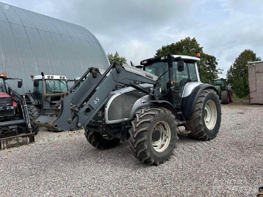 Valtra T 170 트랙터