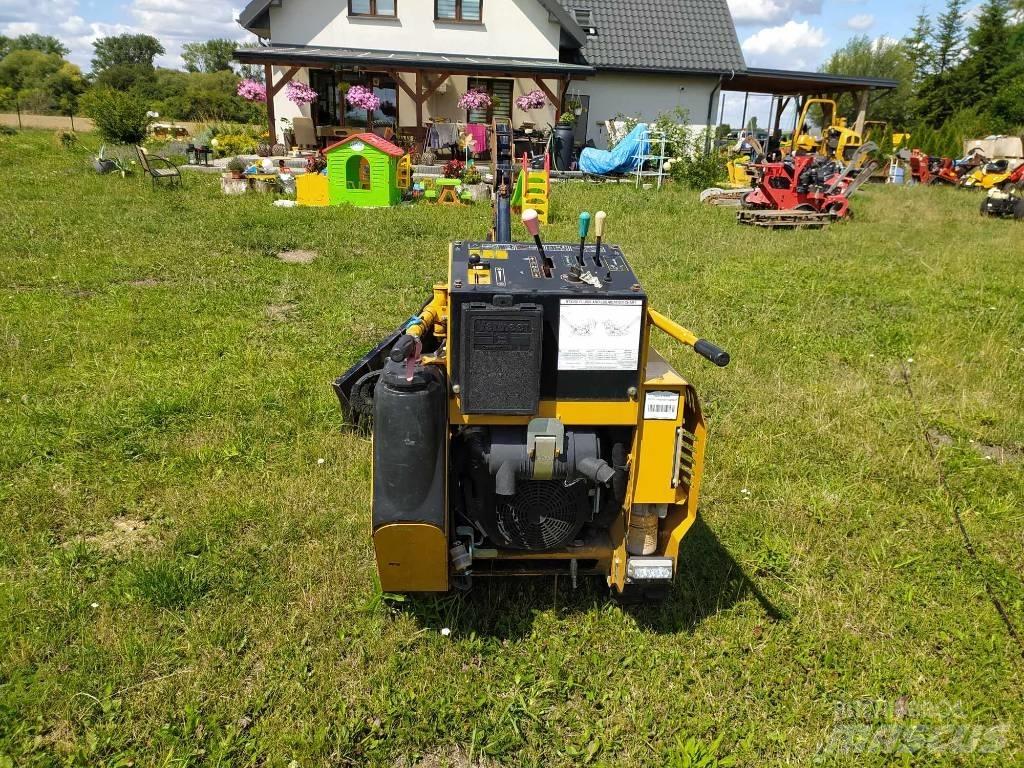 Vermeer RTX250 트렌처