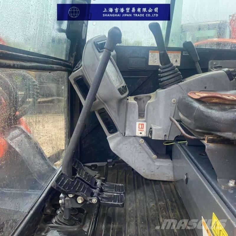 Kubota KX 155 중형굴삭기 7톤-28톤