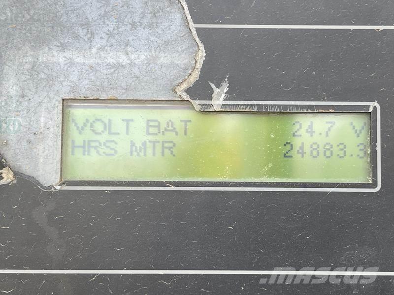 CAT C 18 - 700 디젤 발전기