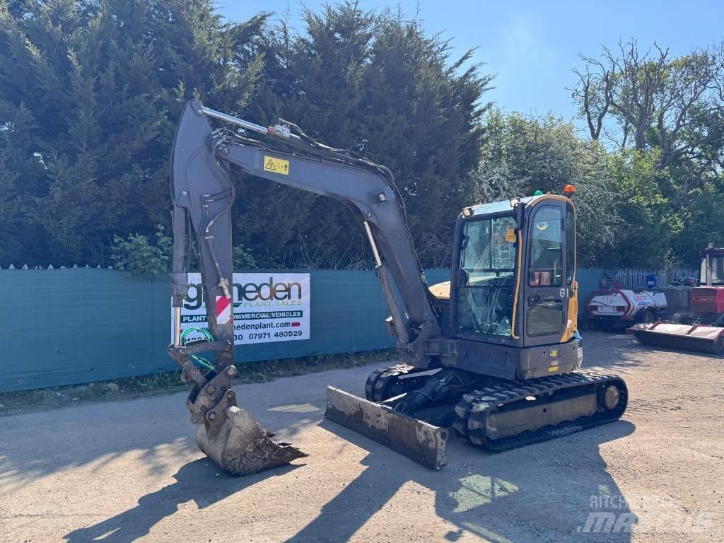 Volvo ECR 58 D 소형 굴삭기 7톤 미만
