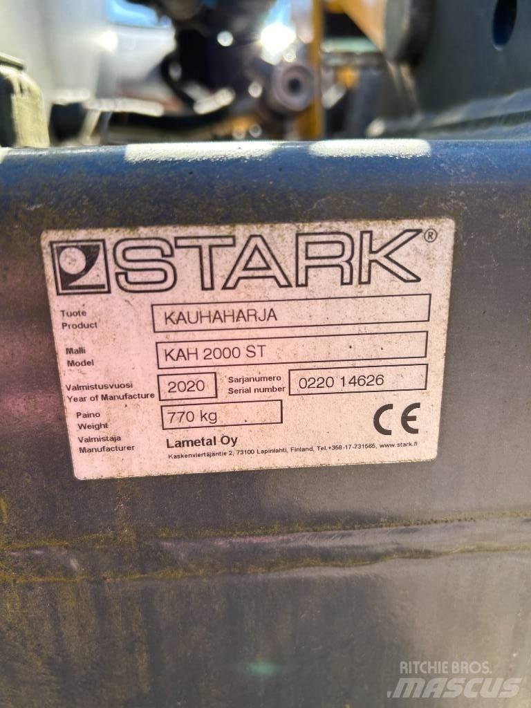 Stark KAH 2000 ST 도로 청소차