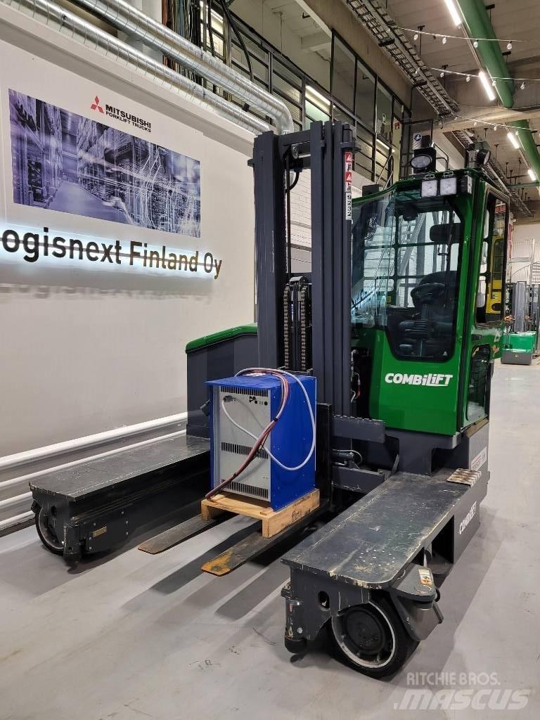 Combilift C4000ET 4방향 리치트럭