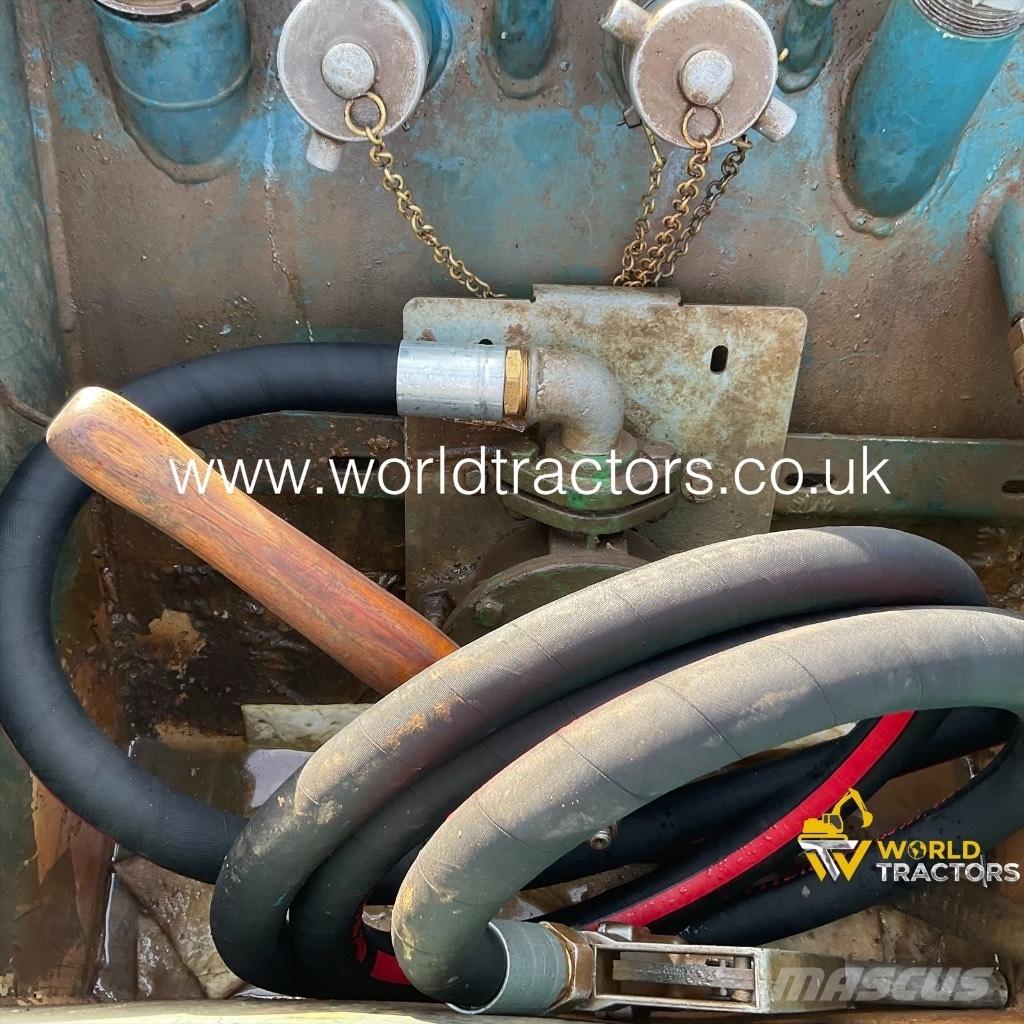  CONQUIP FUEL BOWSER 연료 및 첨가제 탱크