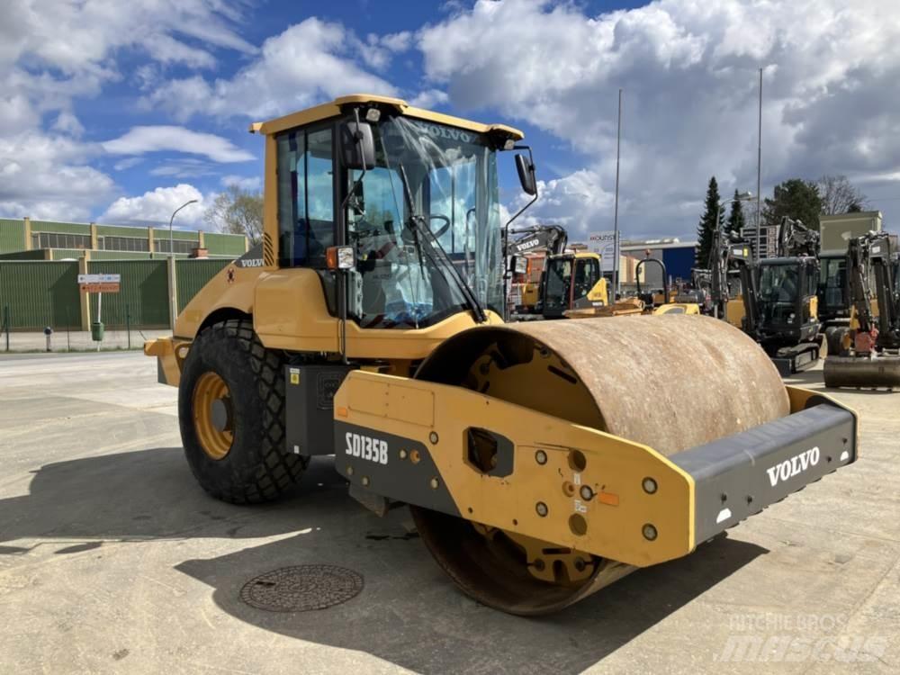 Volvo SD135B 토양 다짐기