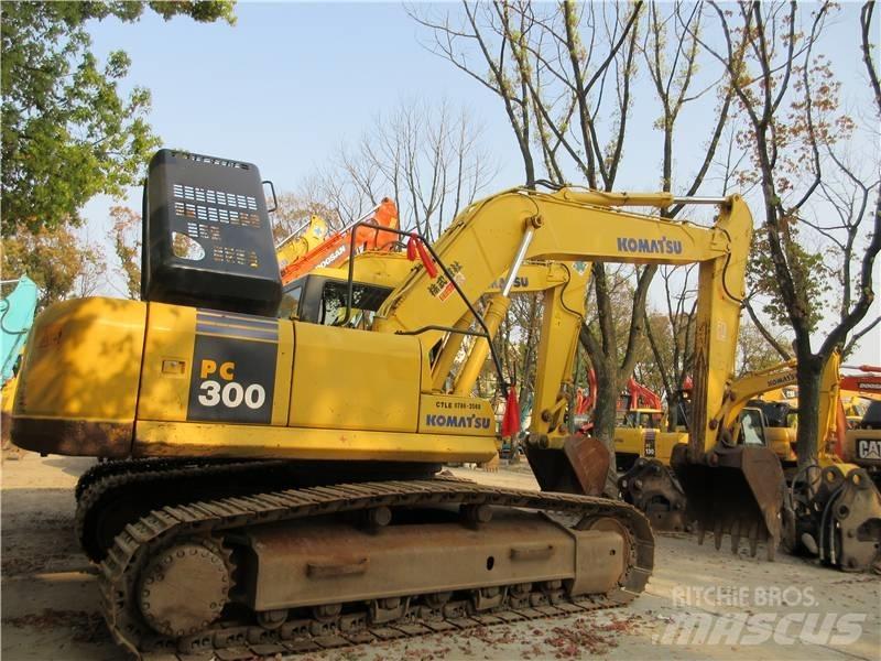 Komatsu PC 300-7 대형 굴삭기 29톤 이상