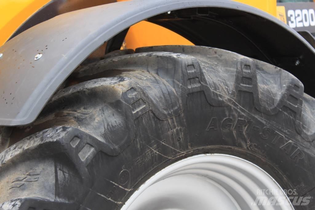 JCB Fastrac 3200 트랙터