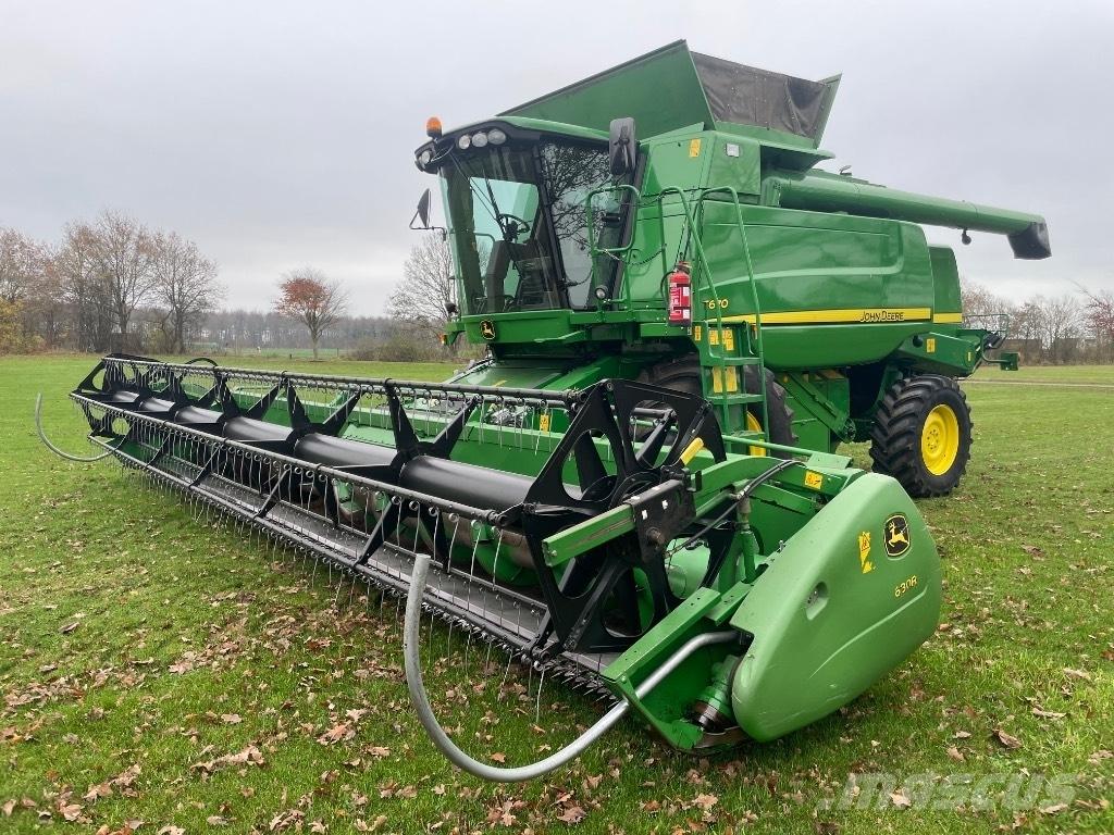 John Deere T 670 i 콤바인 수확기