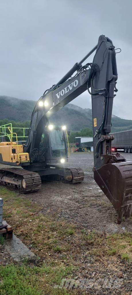 Volvo EC 220 DL 대형 굴삭기 29톤 이상