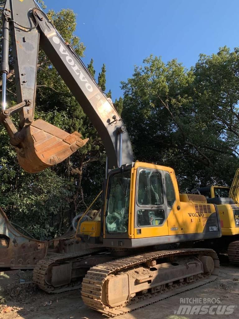 Volvo EC 210 B LC 대형 굴삭기 29톤 이상