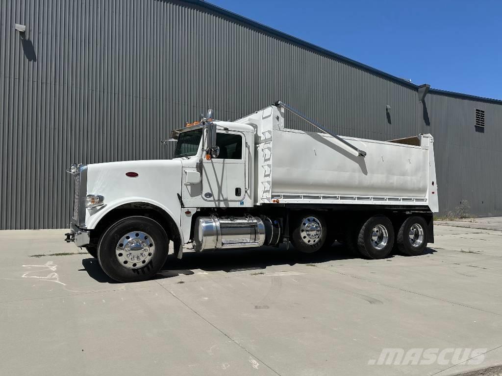 Peterbilt 367 덤프 트럭