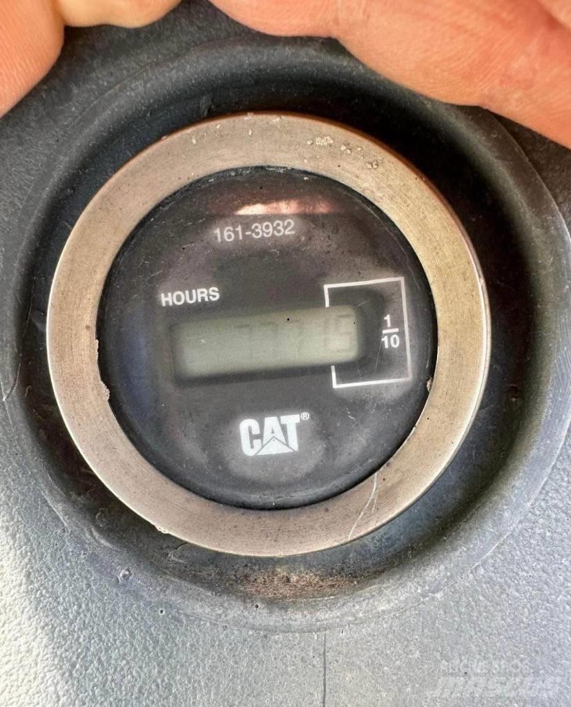 CAT 420 D 백호로더