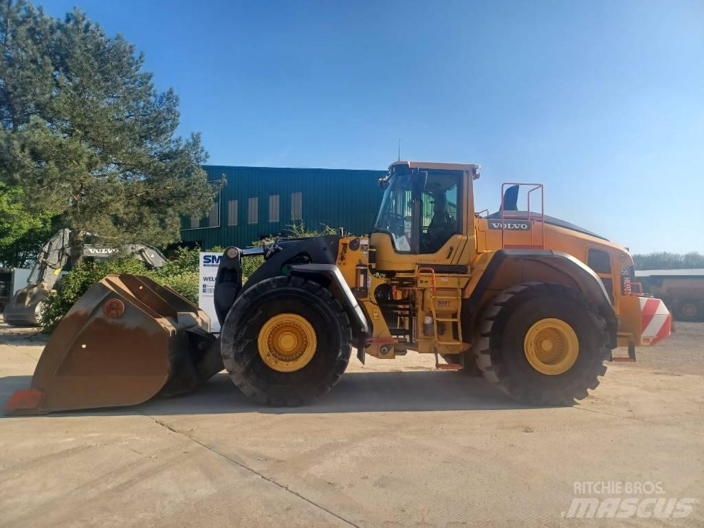 Volvo L 260 H  휠로우더