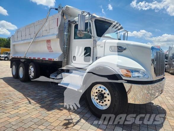 Peterbilt 348 덤프 트럭