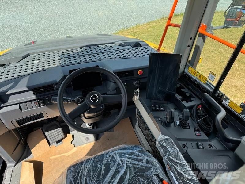 Volvo A 40 J 연결식 홀러