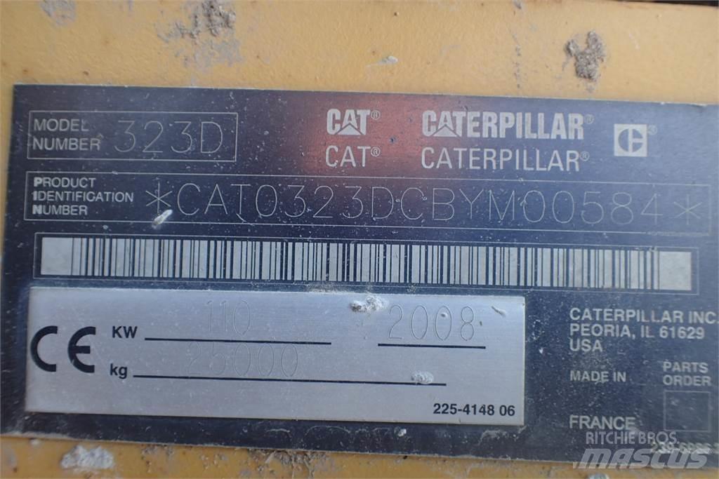 CAT 323D 트랙터
