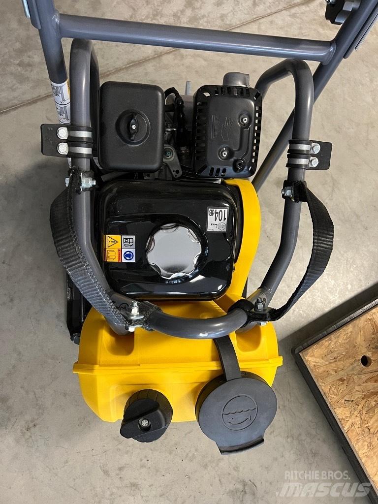 ATLAS COPCO LF57 LAT 토양 다짐기