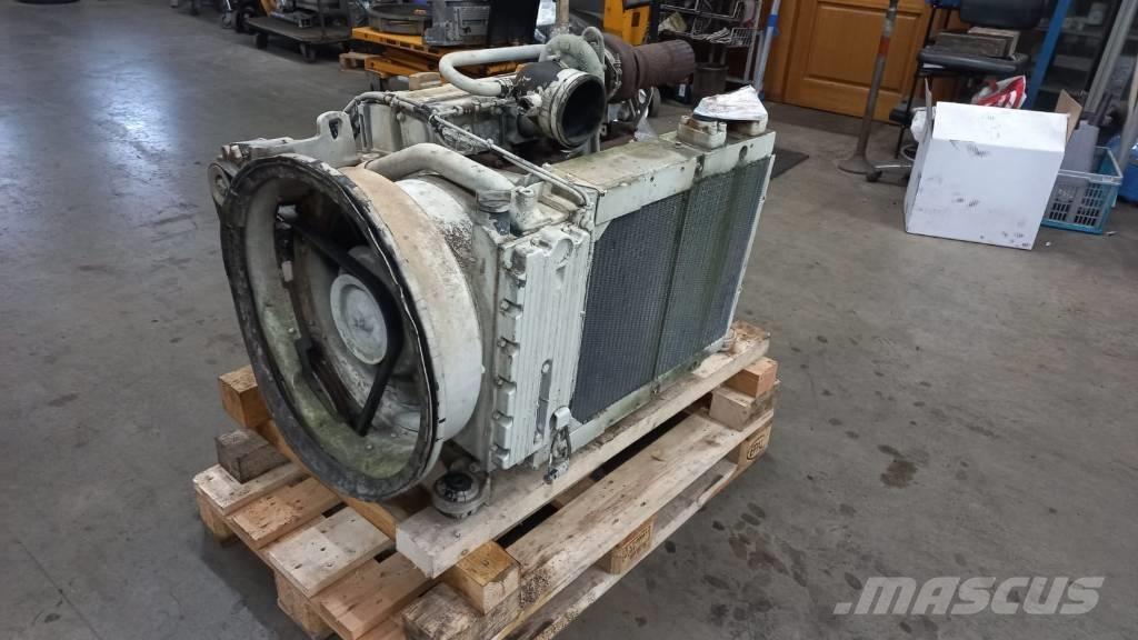 Deutz BF4M1013 엔진