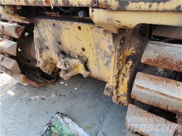 Komatsu D41P 크롤러 도저