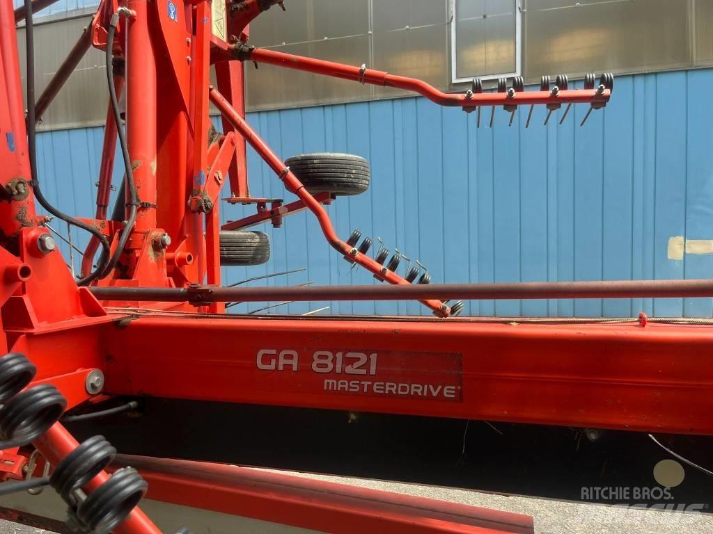 Kuhn GA 8121 윈드로어