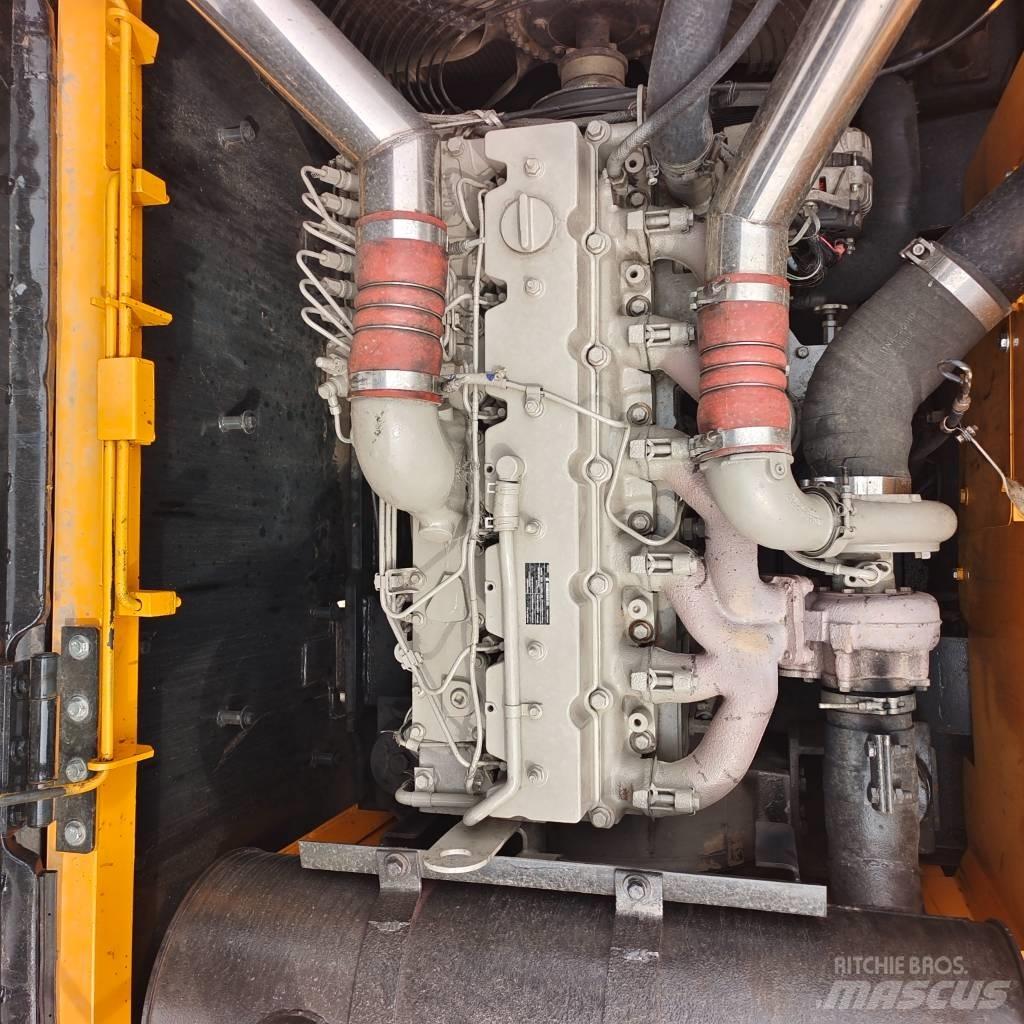 Hyundai 330LC-9T 대형 굴삭기 29톤 이상