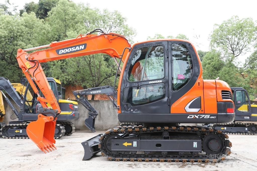 Doosan DX 75-9 C 소형 굴삭기 7톤 미만