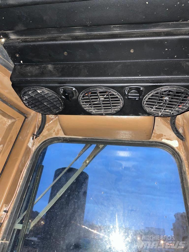CAT D 10 크롤러 도저