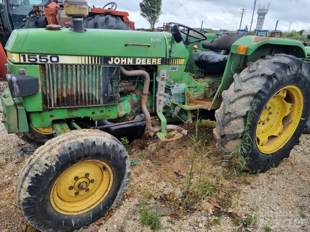 John Deere 1550 트랙터