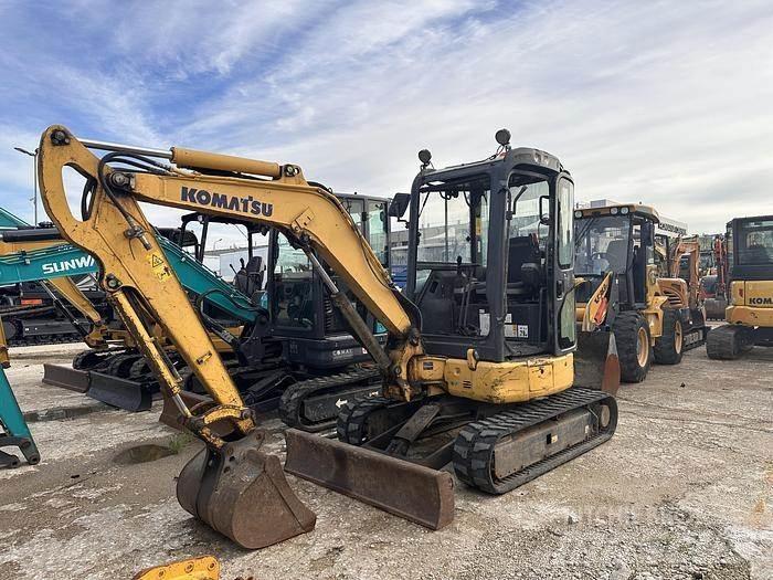 Komatsu PC30 소형 굴삭기 7톤 미만