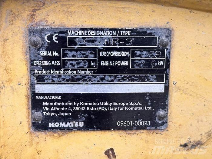 Komatsu PC30 소형 굴삭기 7톤 미만