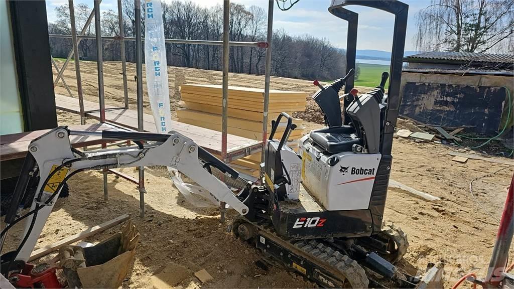 Bobcat E10Z 백호로더