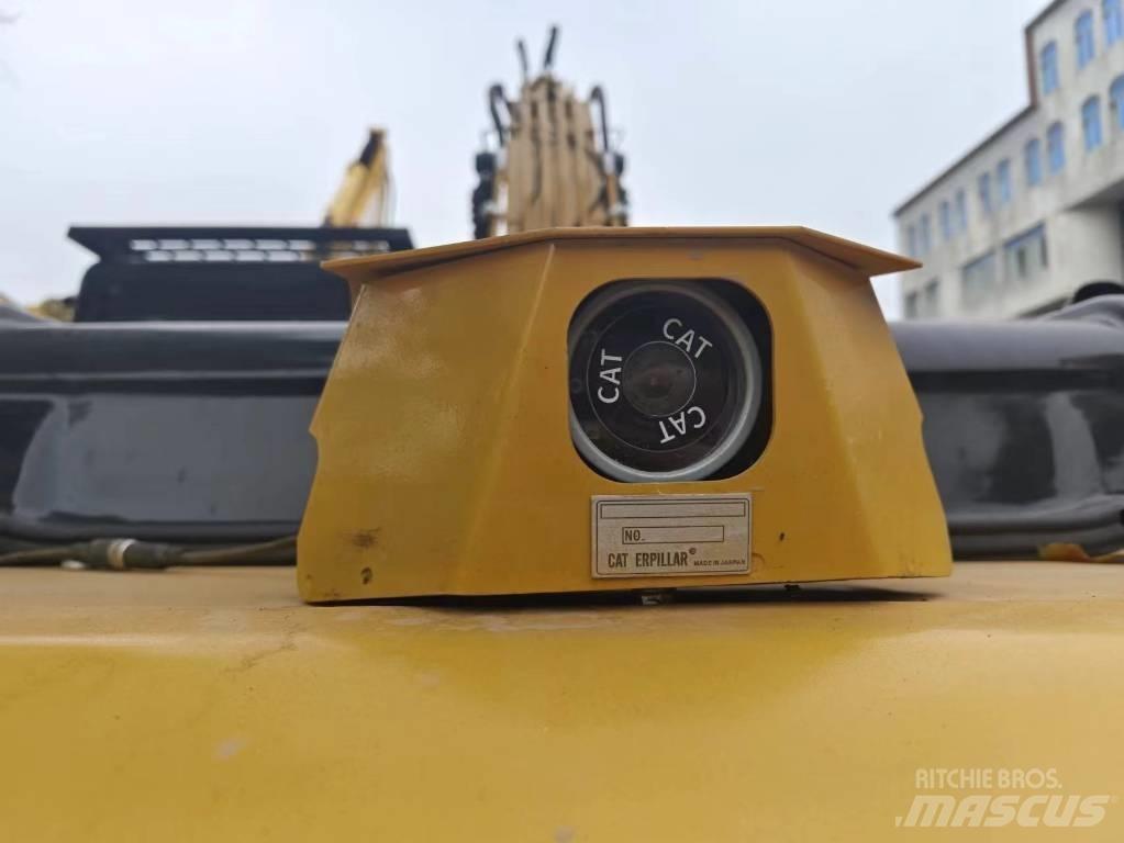 CAT 320 D L 대형 굴삭기 29톤 이상