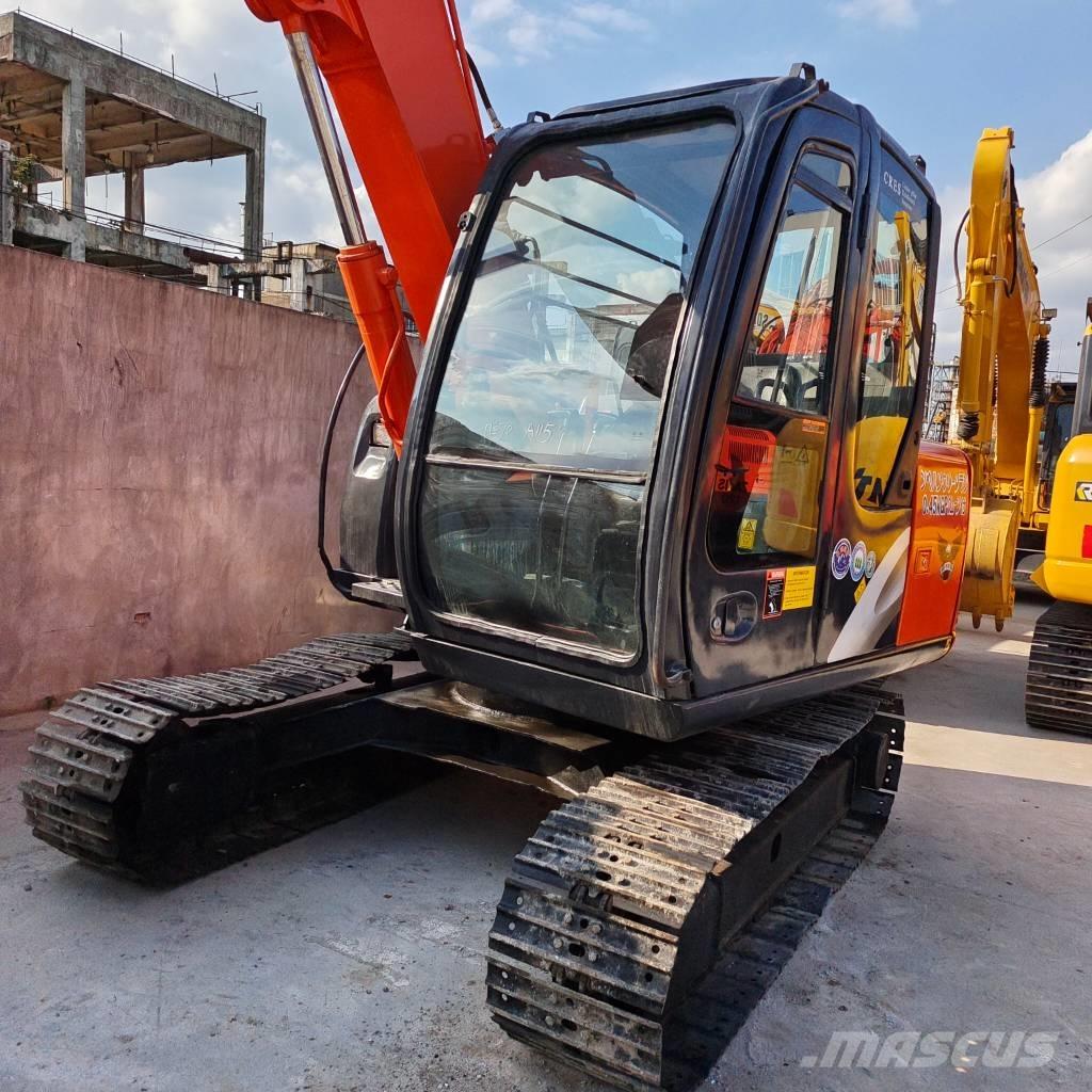 Hitachi Zaxis 70 중형굴삭기 7톤-28톤