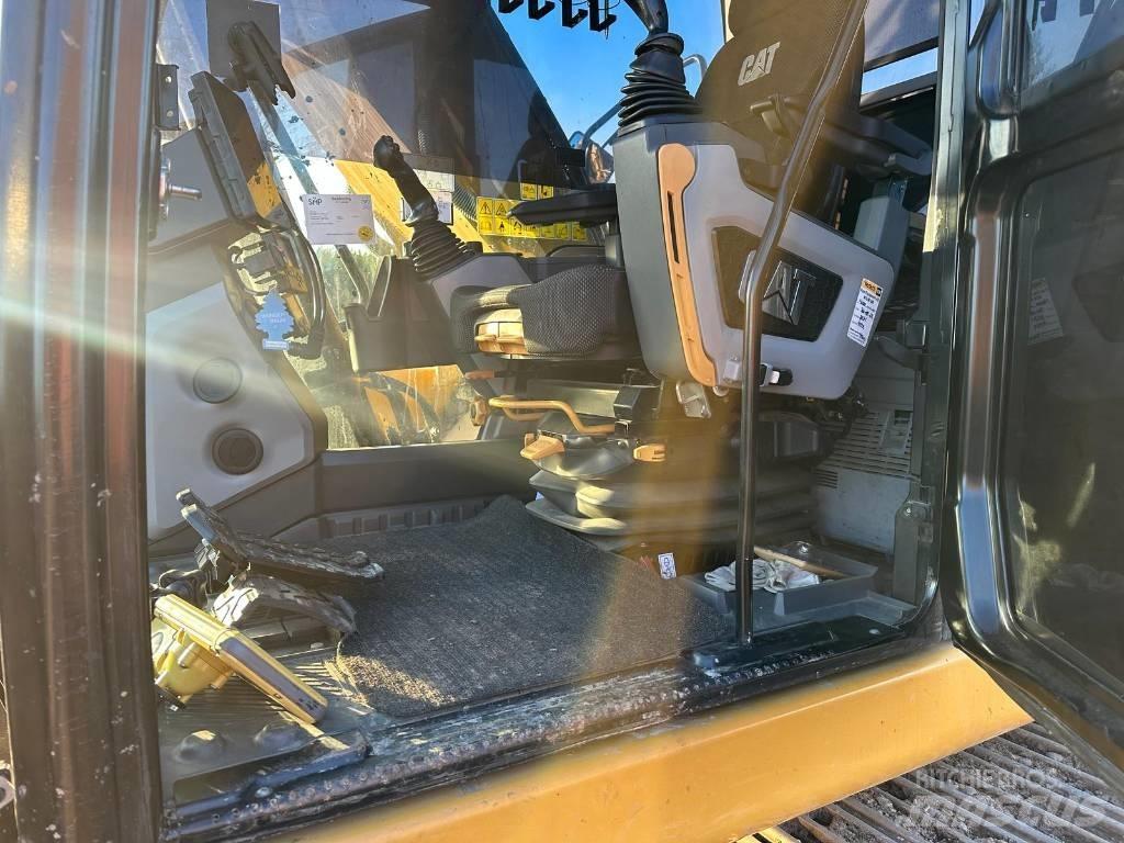 CAT 320 대형 굴삭기 29톤 이상