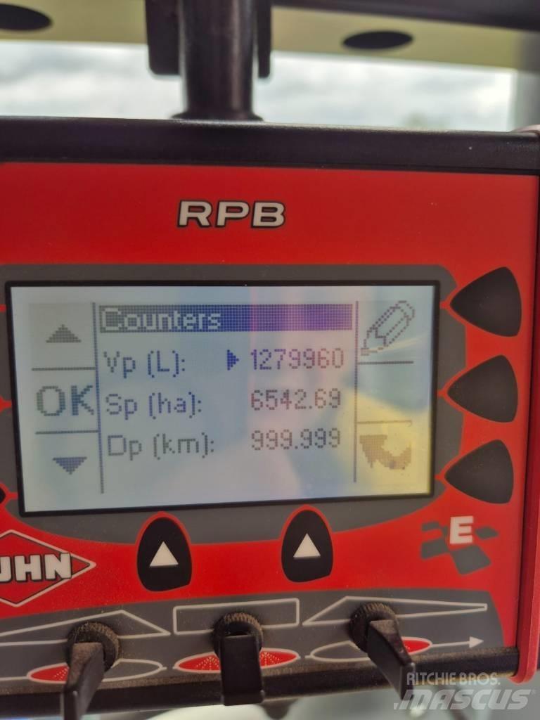 Kuhn Lexis 3000 견인형 분무기