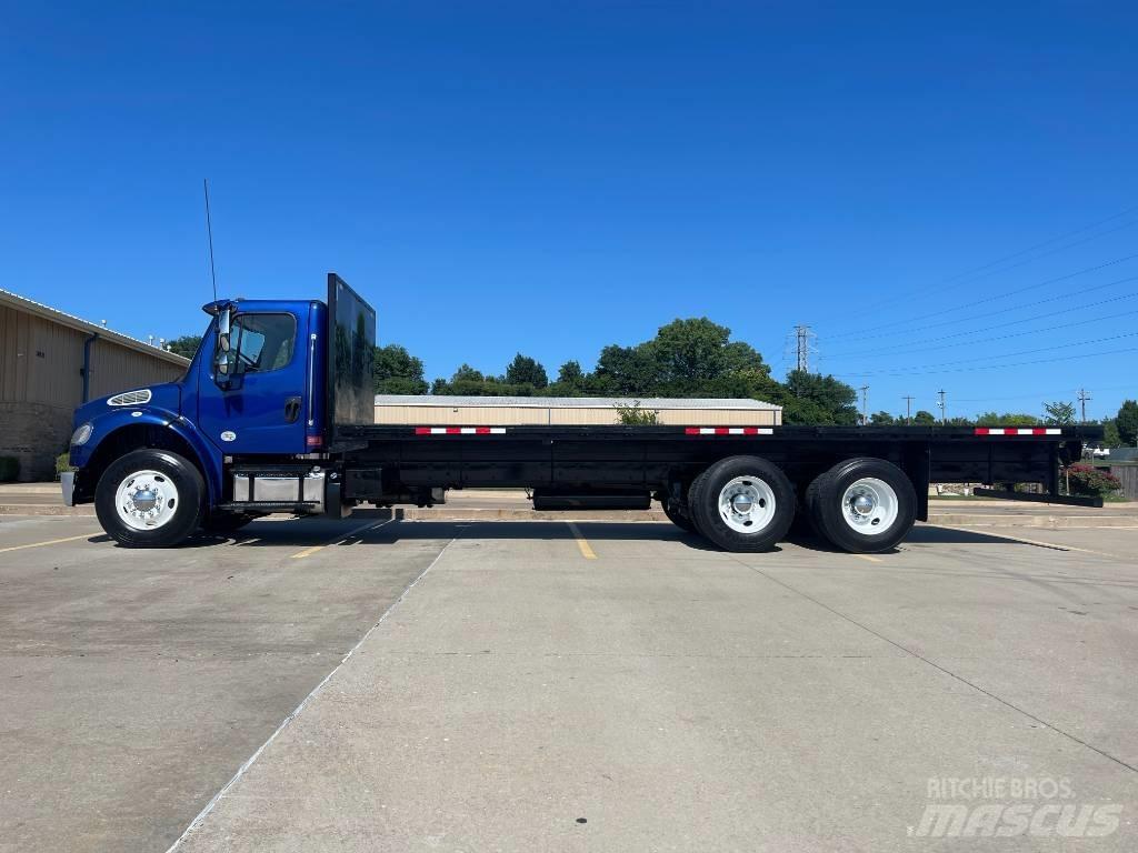 Freightliner M 106 플랫베드/드롭사이드 트럭