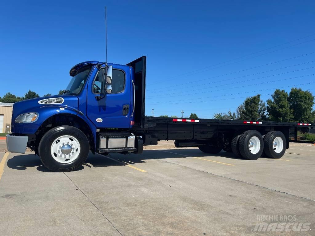 Freightliner M 106 플랫베드/드롭사이드 트럭