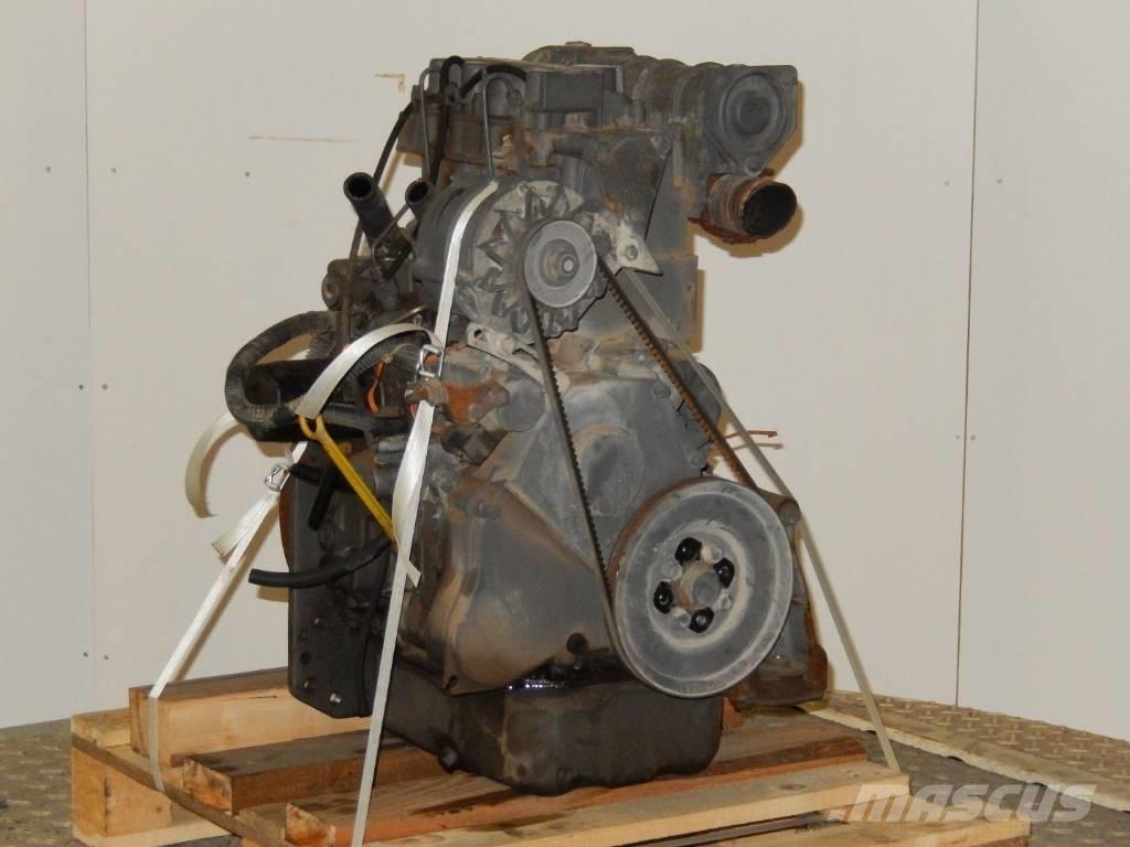 Deutz F2M1011 엔진