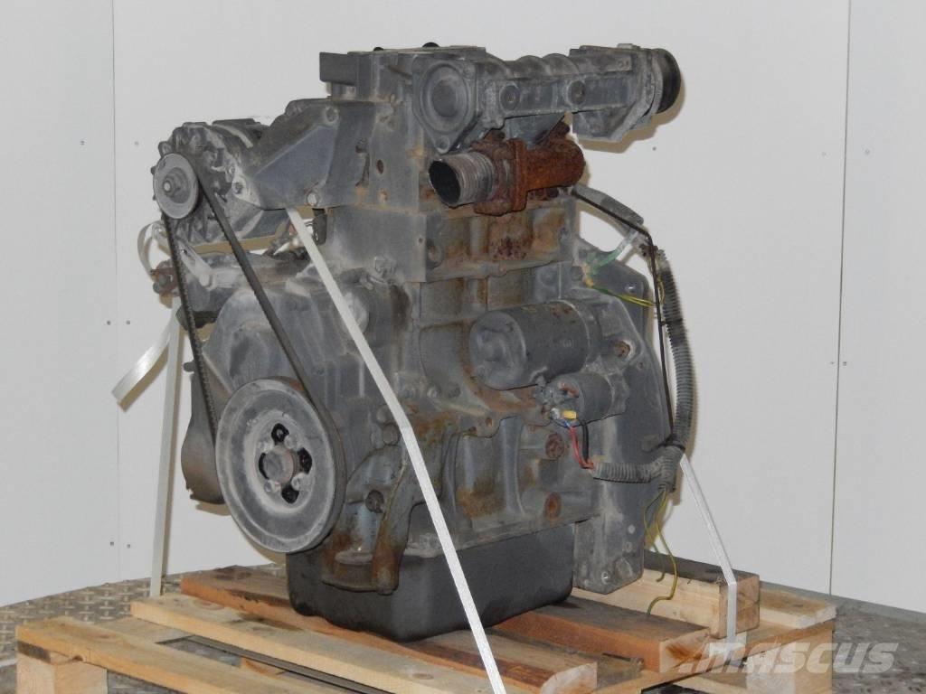 Deutz F2M1011 엔진